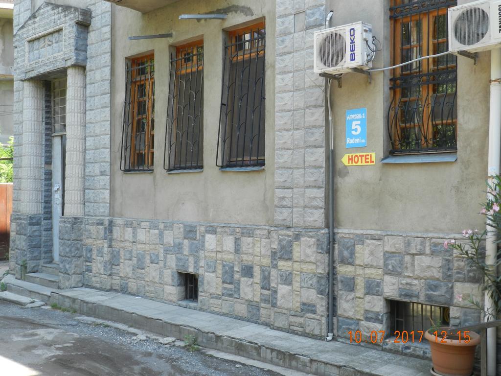 Room 404 Guest House Tbilisi Eksteriør billede