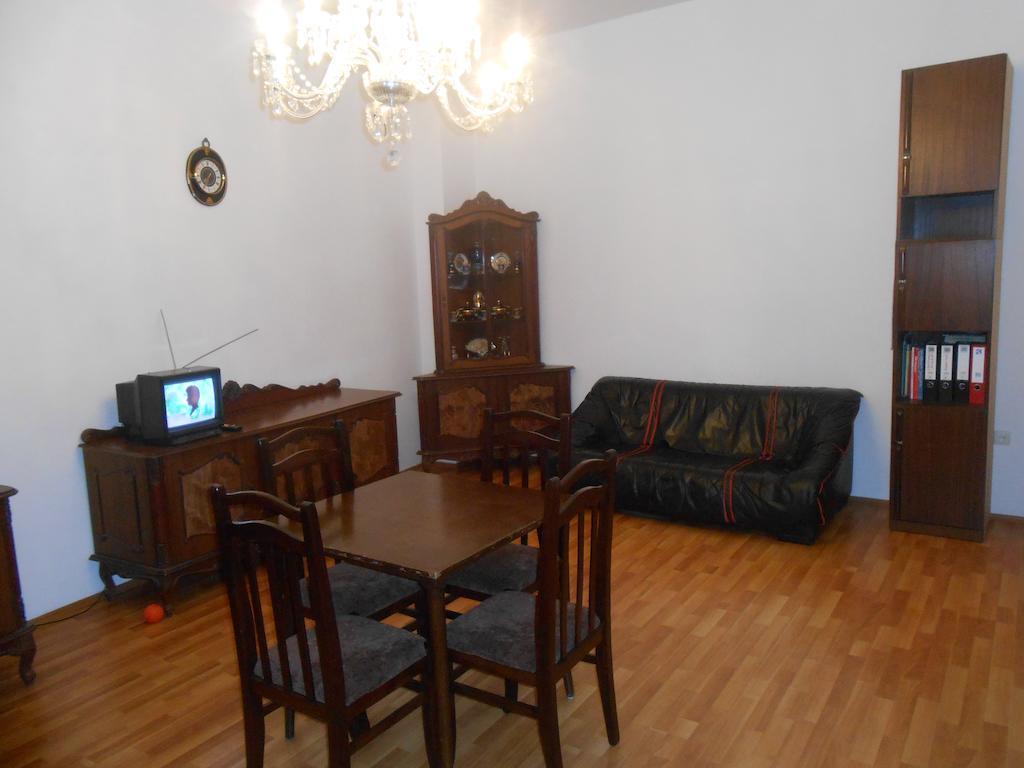 Room 404 Guest House Tbilisi Eksteriør billede